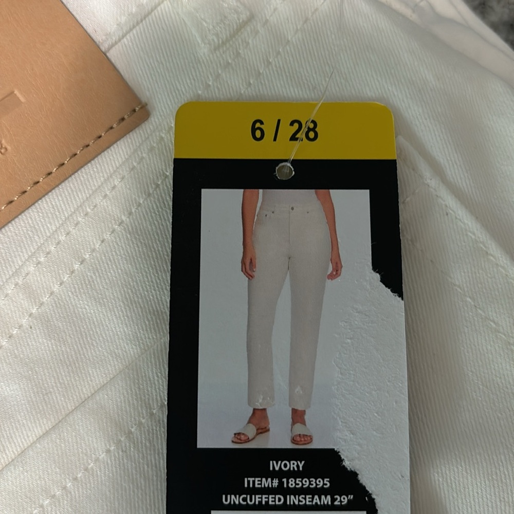 Frye High-Rise Crop Jeans Cuffed Hem WHITE Women's Size 4/27 6/28 NWT - Picture 6 of 9